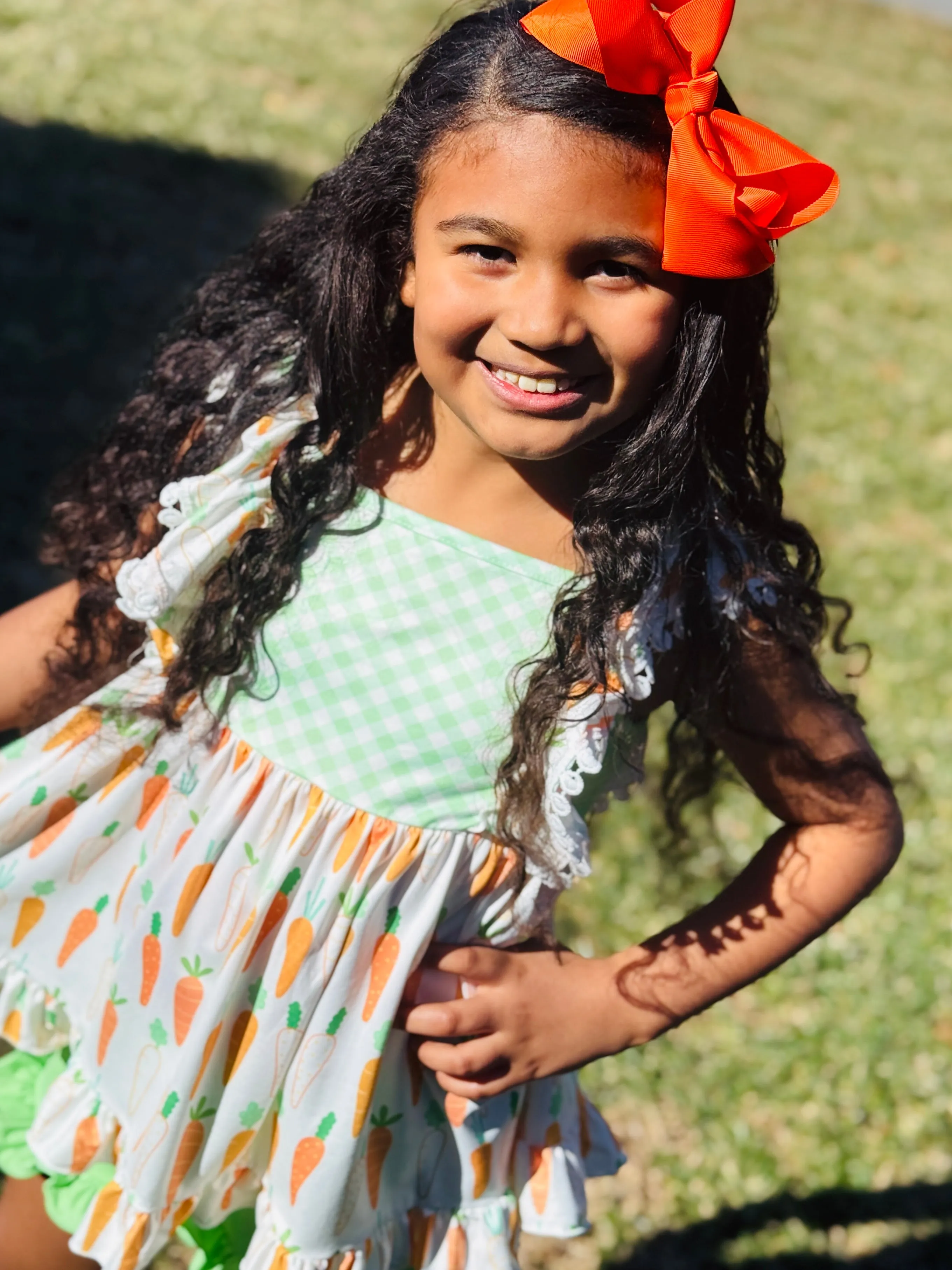Bunny Carrot Gingham & Pompom Ruffle Shortie Set